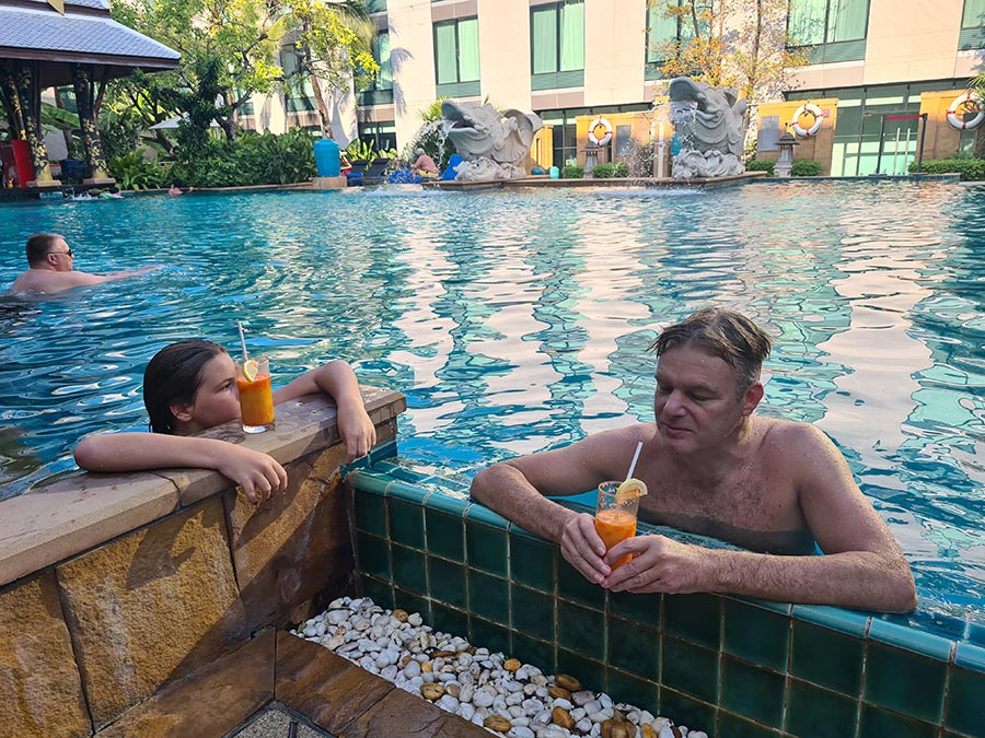 Pool mango juice -novotel bangkokairport