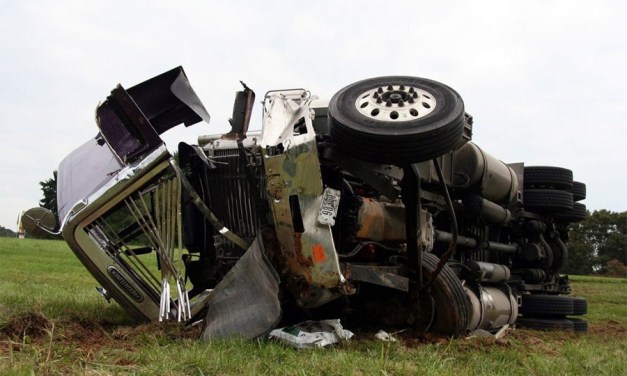 How Do I Choose the Right Truck Accident Lawyer for My Case?